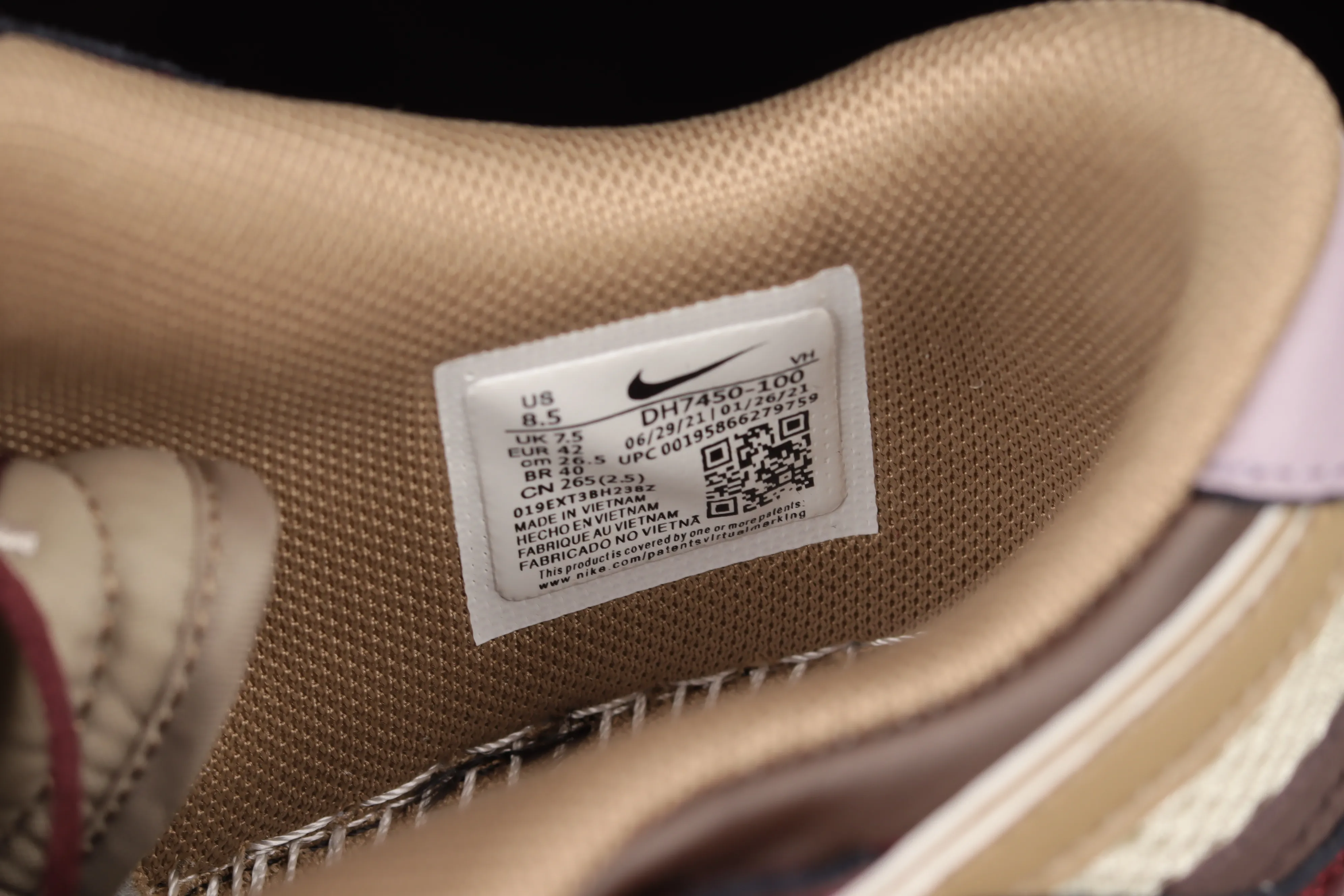 All categories Nk SB Dunk series Nk SB Dunk Low low-top skate shoes Nk Dunk Scrap stitching low-top skate shoes DH7450-100